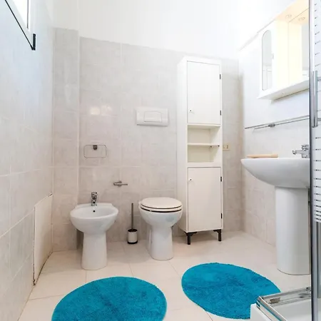 Pearl Apartment